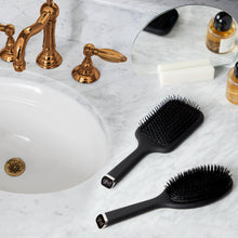 Charger l'image dans la galerie, Brosse de coiffage ovale ghd - the dresser
